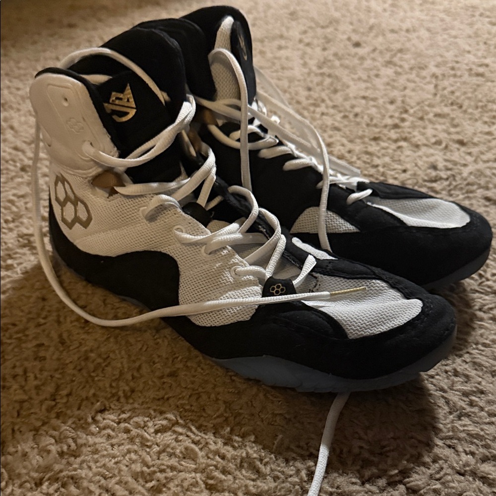 Black and White Wrestling Shoes